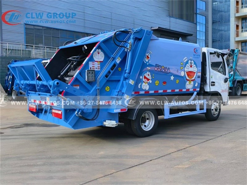 Rear-loading Garbage Compactor Truck