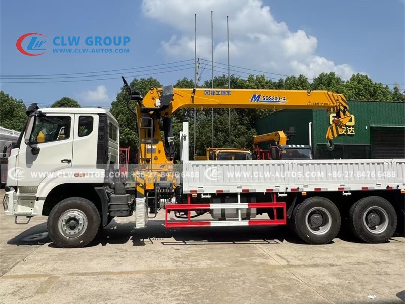 Lorry-mounted Crane