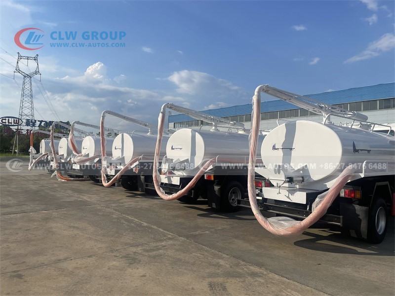 Vacuum Sewage Truck