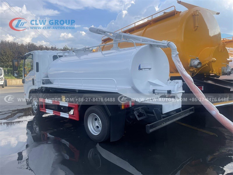 Sludge Suction Truck