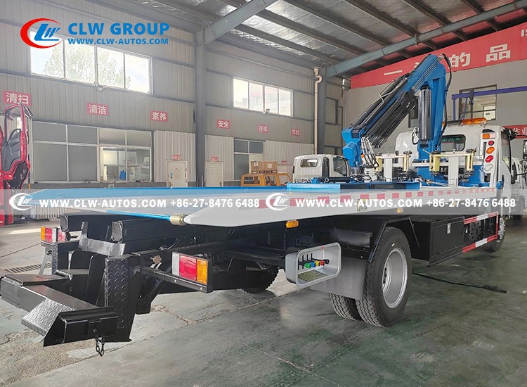 7ISUZU Recovery Truck With Crane