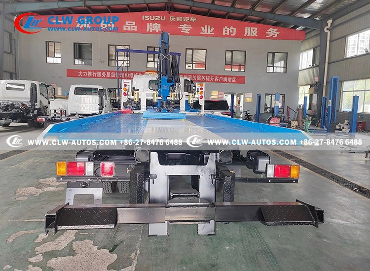 6Recovery Truck With Crane