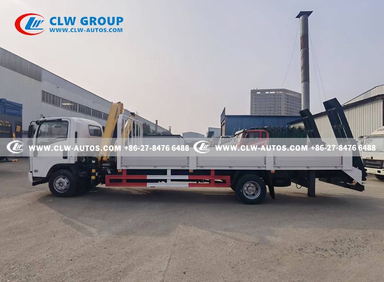 6Flatbed Truck With Crane