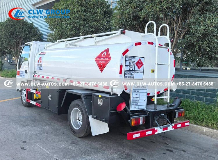 Japanese brand RHD 5cbm fuel tanker truck