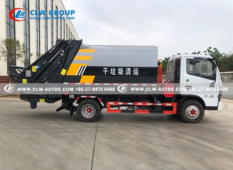 13Dolic 7m3 Hook Arm Garbage Truck
