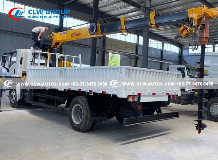 5isuzu 4x2 FTR crane truck