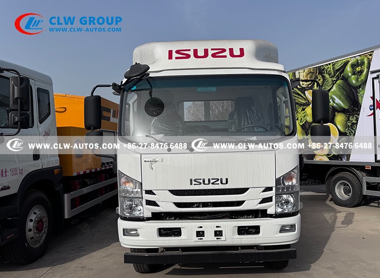4ISUZU 700P Cargo Truck