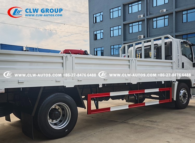 7ISUZU FTR Cargo Truck