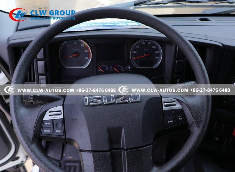 8ISUZU FTR Cargo Truck-steering wheel