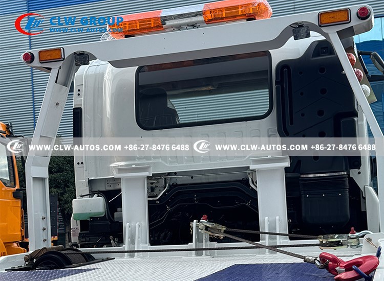 3isuzu 4x2 recovery truck