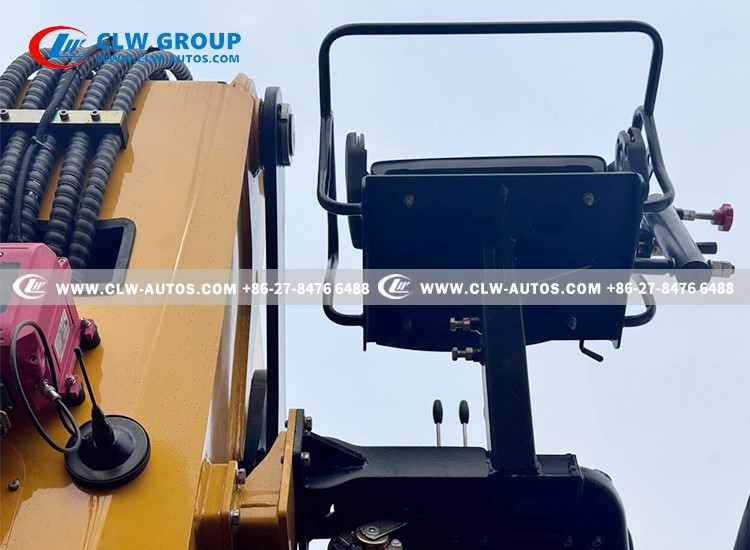 9ISUZU 8x4 giga 28Ton knuckle Boom Crane Truck 9ISUZU 8x4 giga 28Ton knuckle Boom Crane Truck