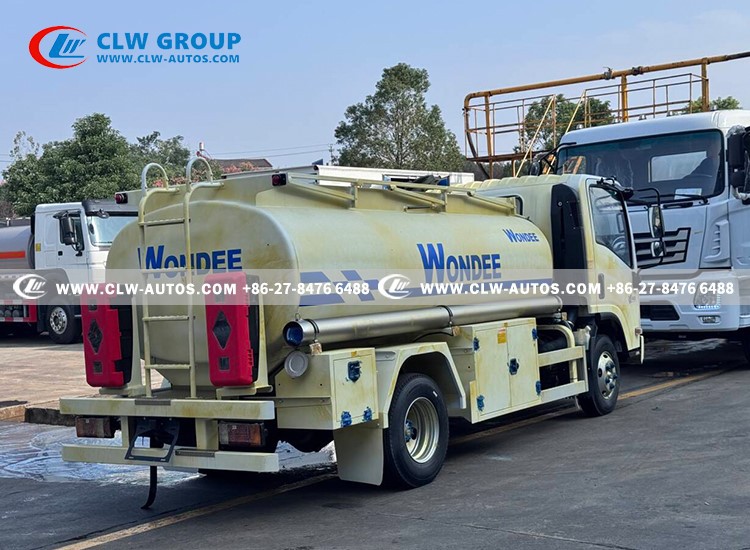 7ISUZU 5m3 Fuel Tank Truck