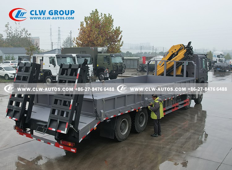 HOWO 8X4 Crane Truck 7