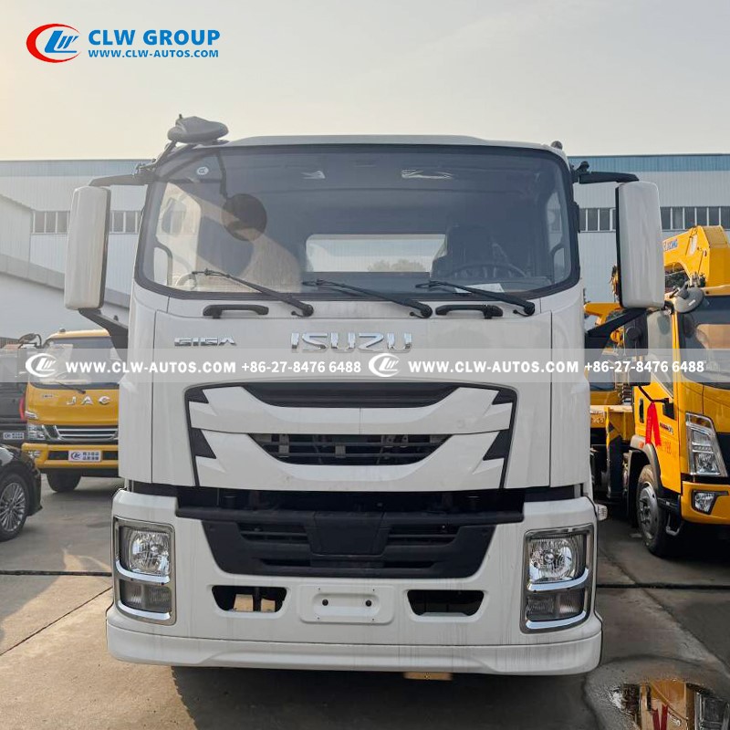 6Isuzu Flatbed Tow Truck