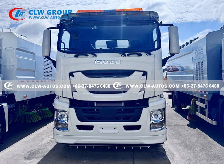 8isuzu road sweeper-fvr cabin 8isuzu road sweeper-fvr cabin