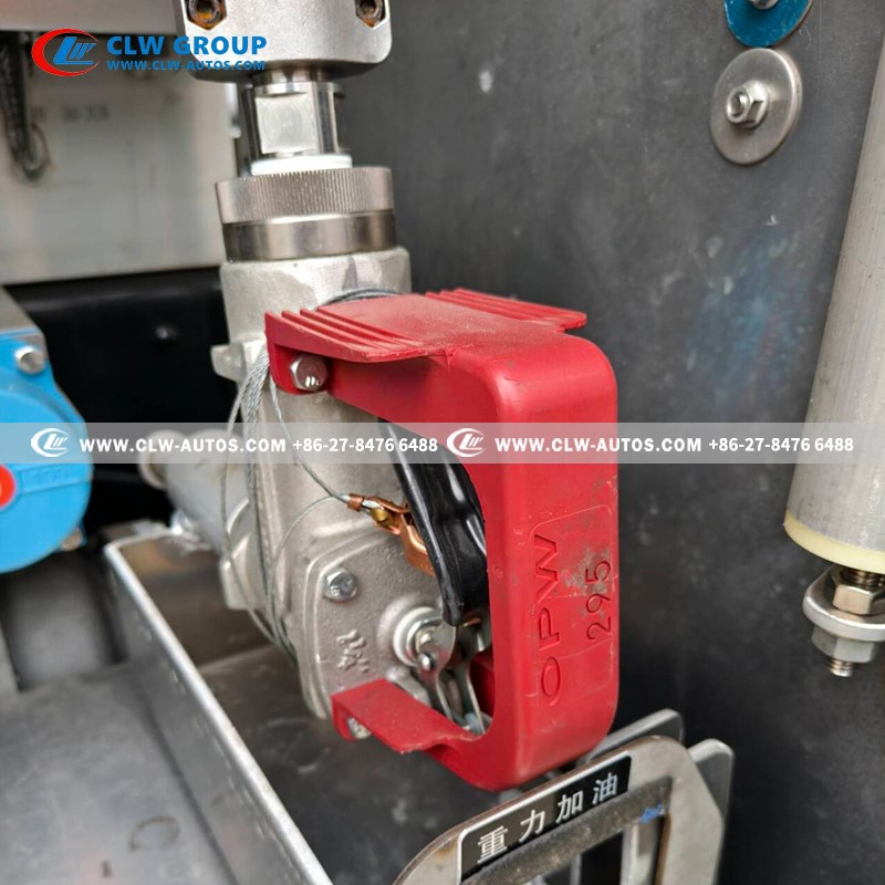 Gravity Refueling Coupling
