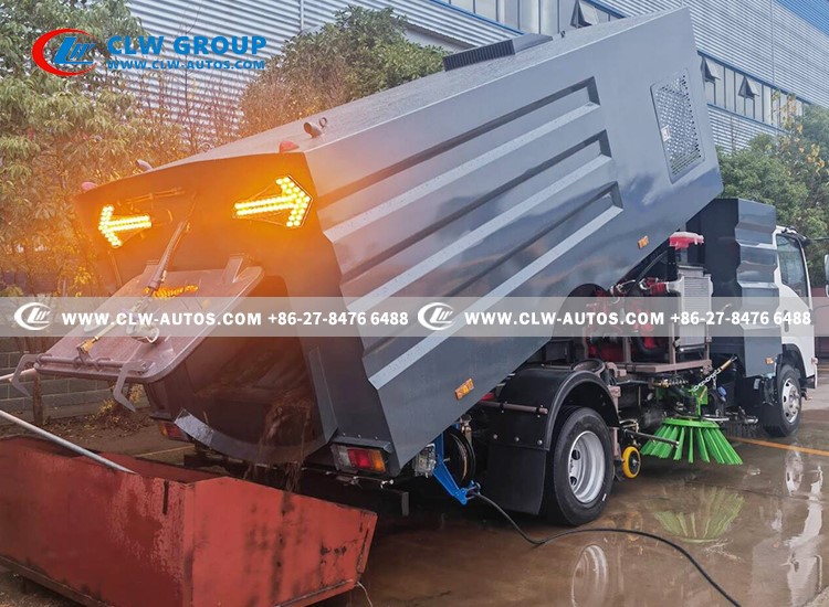 6ISUZU 150hp KV800 Washing and Sweeping Truck 6ISUZU 150hp KV800 Washing and Sweeping Truck