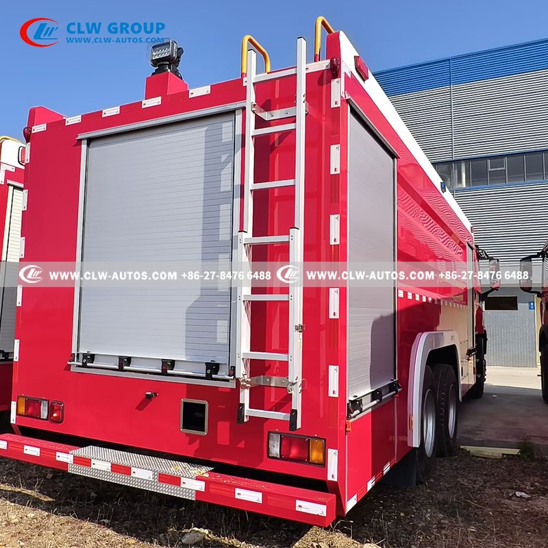 11ISUZU 6X4 GIGA VC66 15CBM Foam Fire Truck