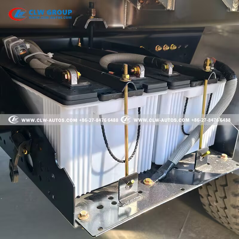 3-Deck Climate-Controlled Pig Transport Trailer