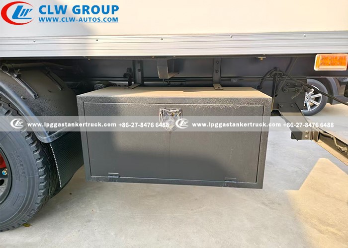 CLW group refrigerated truck