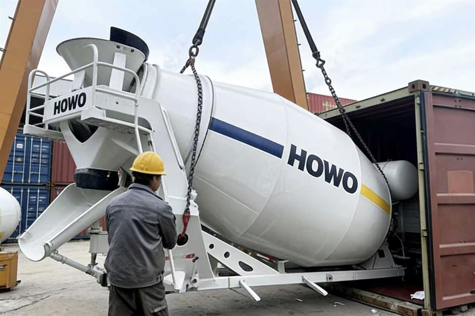 12CBM Concrete Mixing Truck