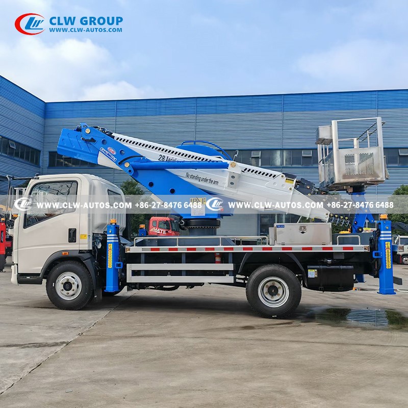 HOWO 28m Aerial Platform Truck Manlift Truck 6