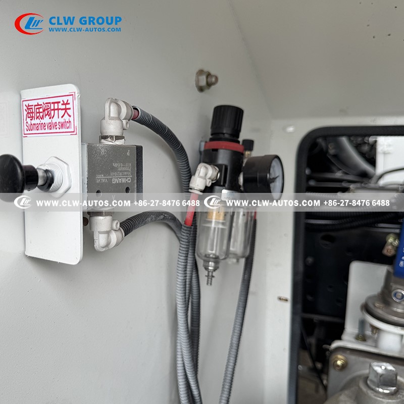 17ISUZU KV100 6CBM Fuel Truck-valve