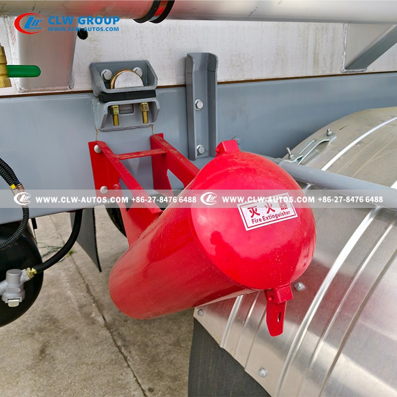 100000 gallons Fuel delivery tank semi 100000 gallons Fuel delivery tank semi