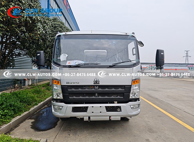 HOWO 4X2 6000L Fuel tank truck HOWO 4X2 6000L Fuel tank truck