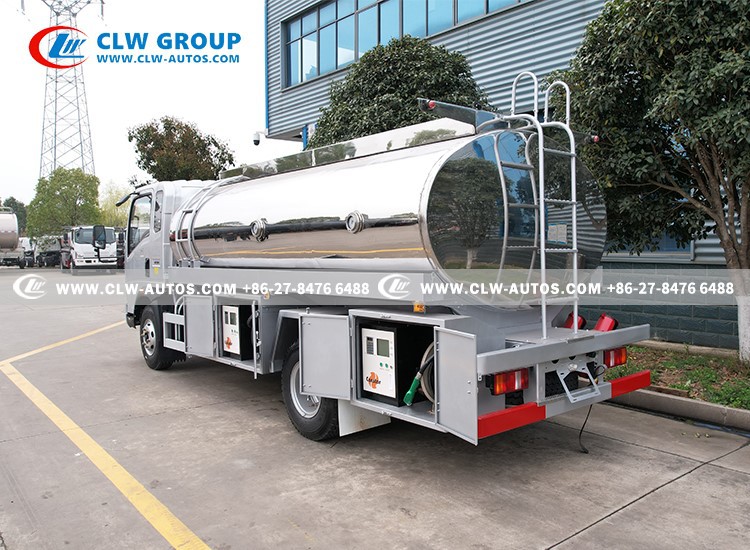 7000L FUEL TANK TRUCK 7000L FUEL TANK TRUCK