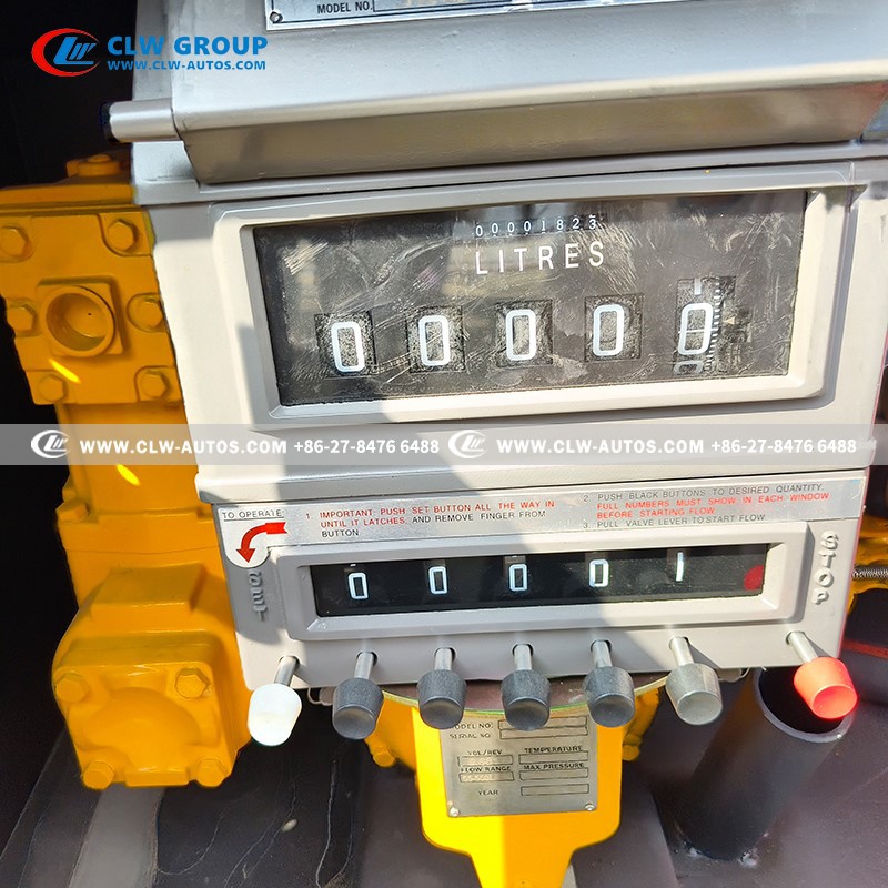 4X2 Transport Fuel Dispenser Truck 8000L