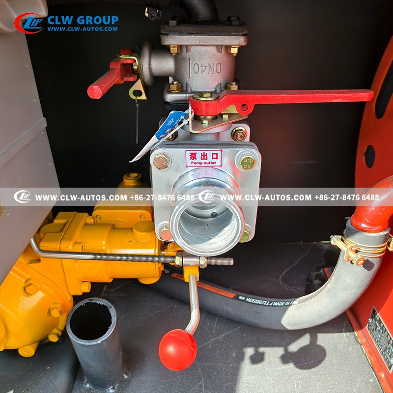 4X2 Fuel Dispenser Truck 8000L