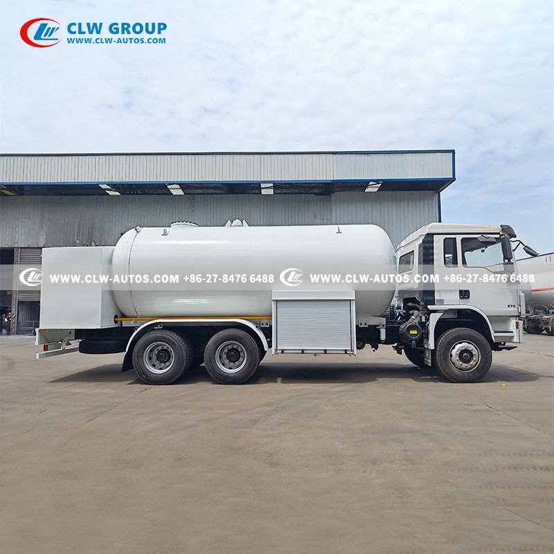 LPG Bobtail Trucks12