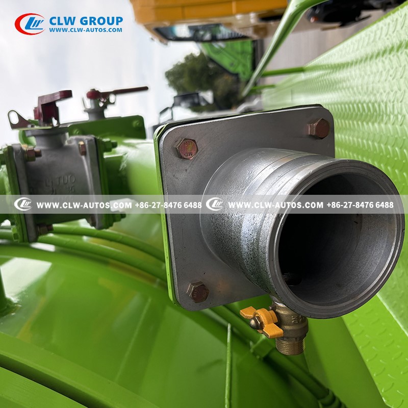 11ISUZU 12CBM Vacuum Sewage Suction Truck 11ISUZU 12CBM Vacuum Sewage Suction Truck