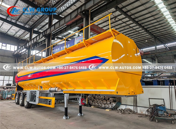 Bulk feed trailer Bulk feed trailer