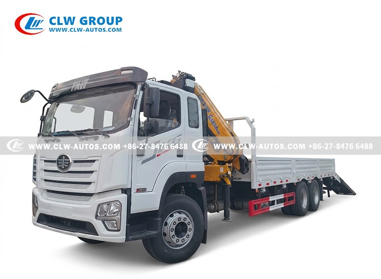 3 Axles Flatbed Truck with Lorry Crane