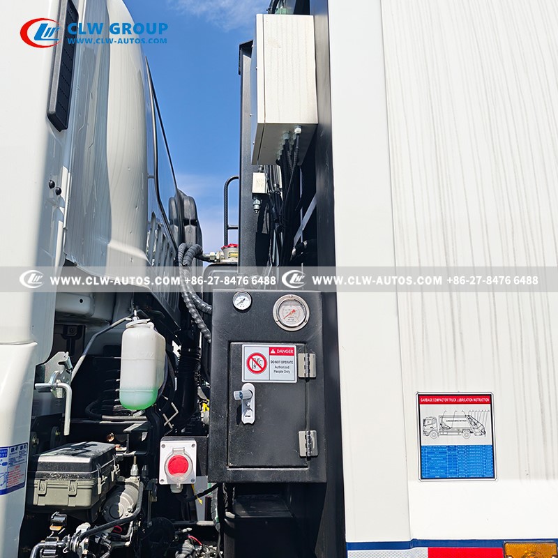 10ISUZU FTR 12CBM Compressed Garbage Truck