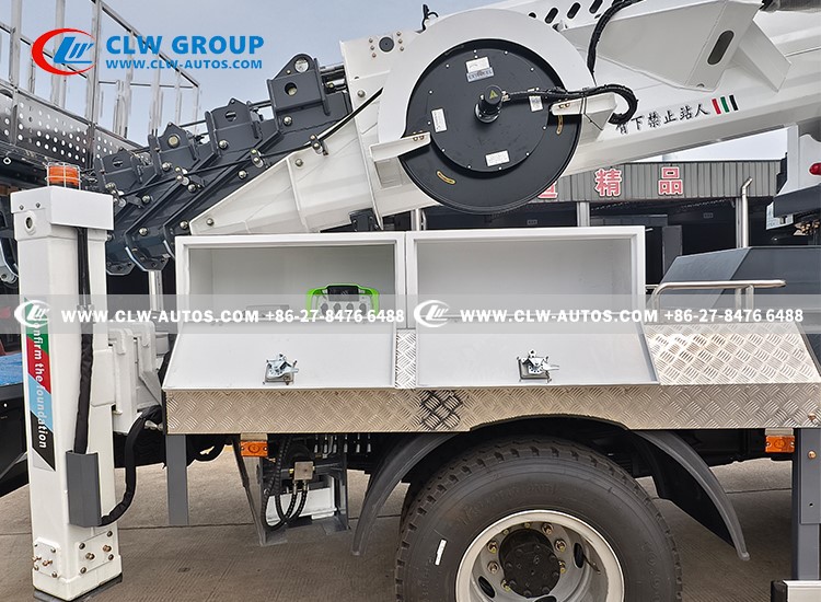 55m Multi-Section Boom Lift Truck
