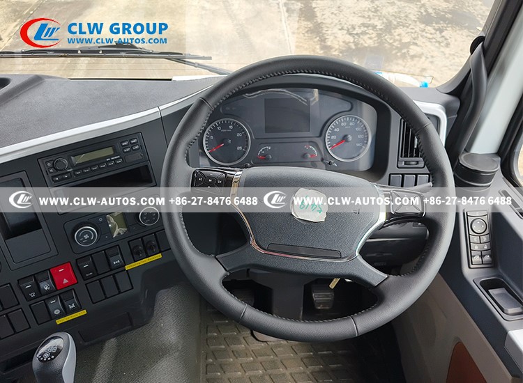 Shacman 4X2 10000L Asphalt Distributor Truck