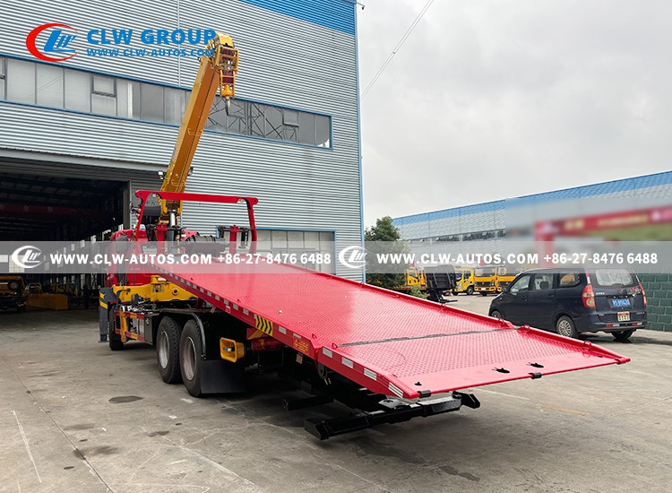 tilt wrecker truck with Crane