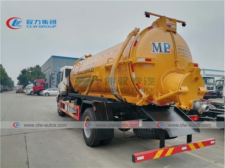RHD 8Tons 8000L Cesspit Emptier Truck FAW