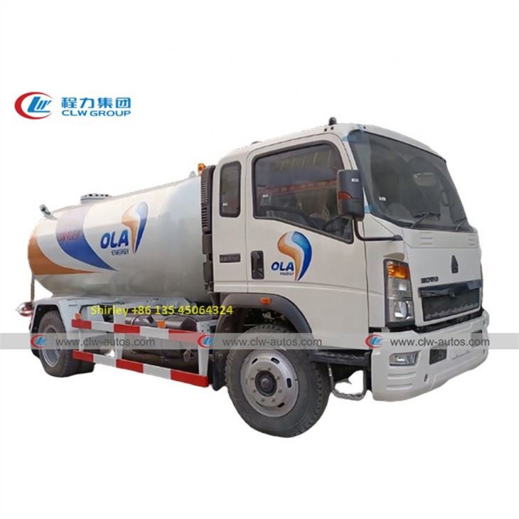 RHD Howo 2000 Gallons LPG Gas Delivery Truck
