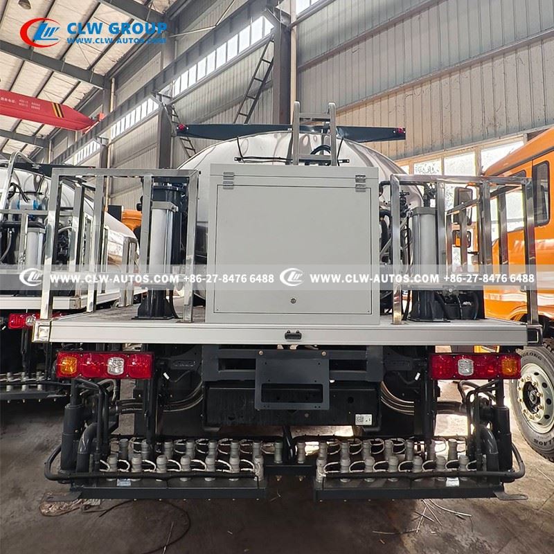 Road Construction Asphalt Distributor (6m³)