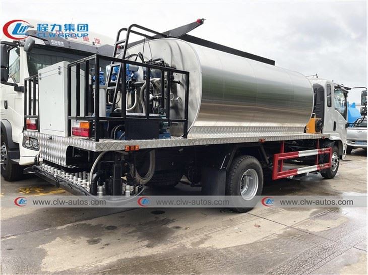 Shacman 4X2 4000liters Asphalt Distributor Truck