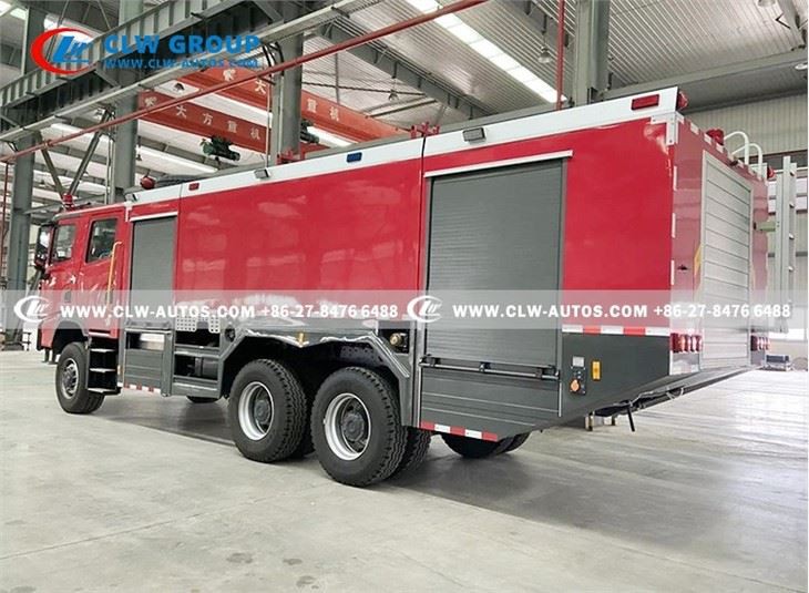 Shacman 6X6 550HP Airport Use Fire Fighting Truck