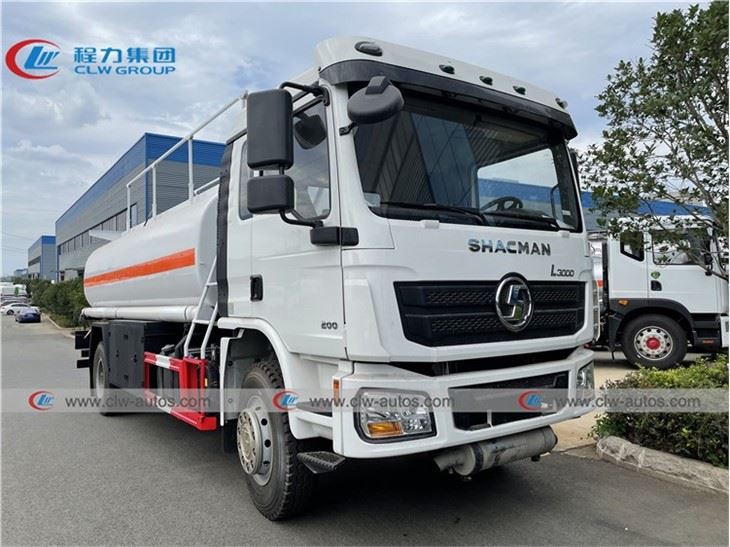 Shacman L3000 4X2 12000liters Oil Tank Truck