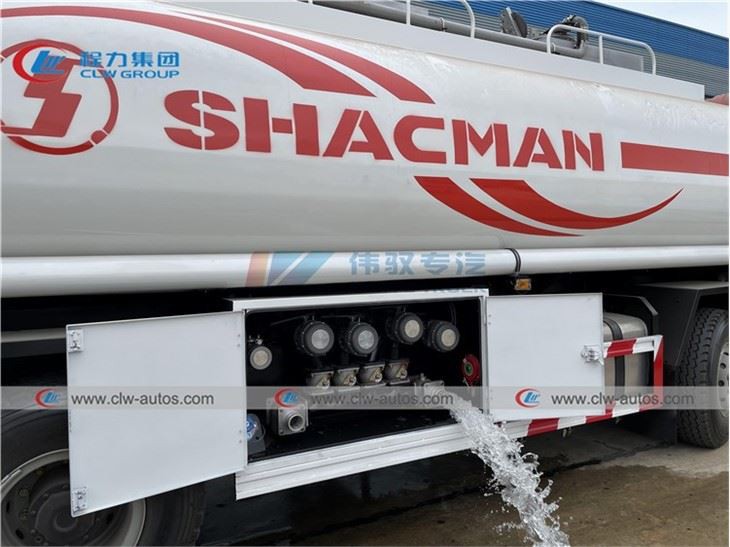 Shacman X3000 400HP 30,000Liters Oil Tanker Truck