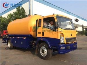 Sino Howo 15000Liters LPG Bobtail Truck