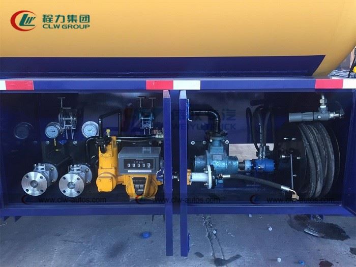 Sino Howo 15000Liters LPG Bobtail Truck