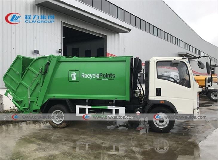 Sinotruck HOWO 6M3 Compression Garbage Truck